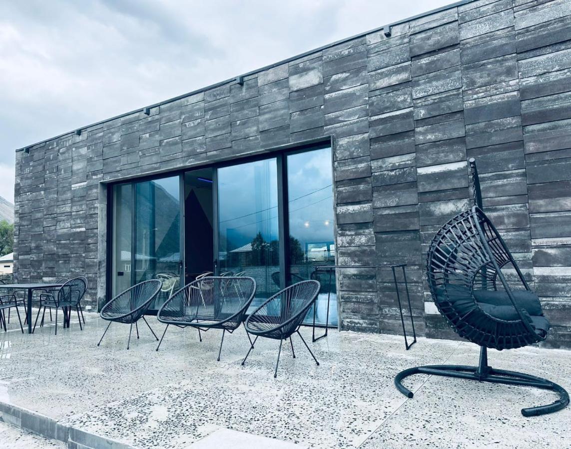 Alpine Escape Kazbegi Villa Bagian luar foto