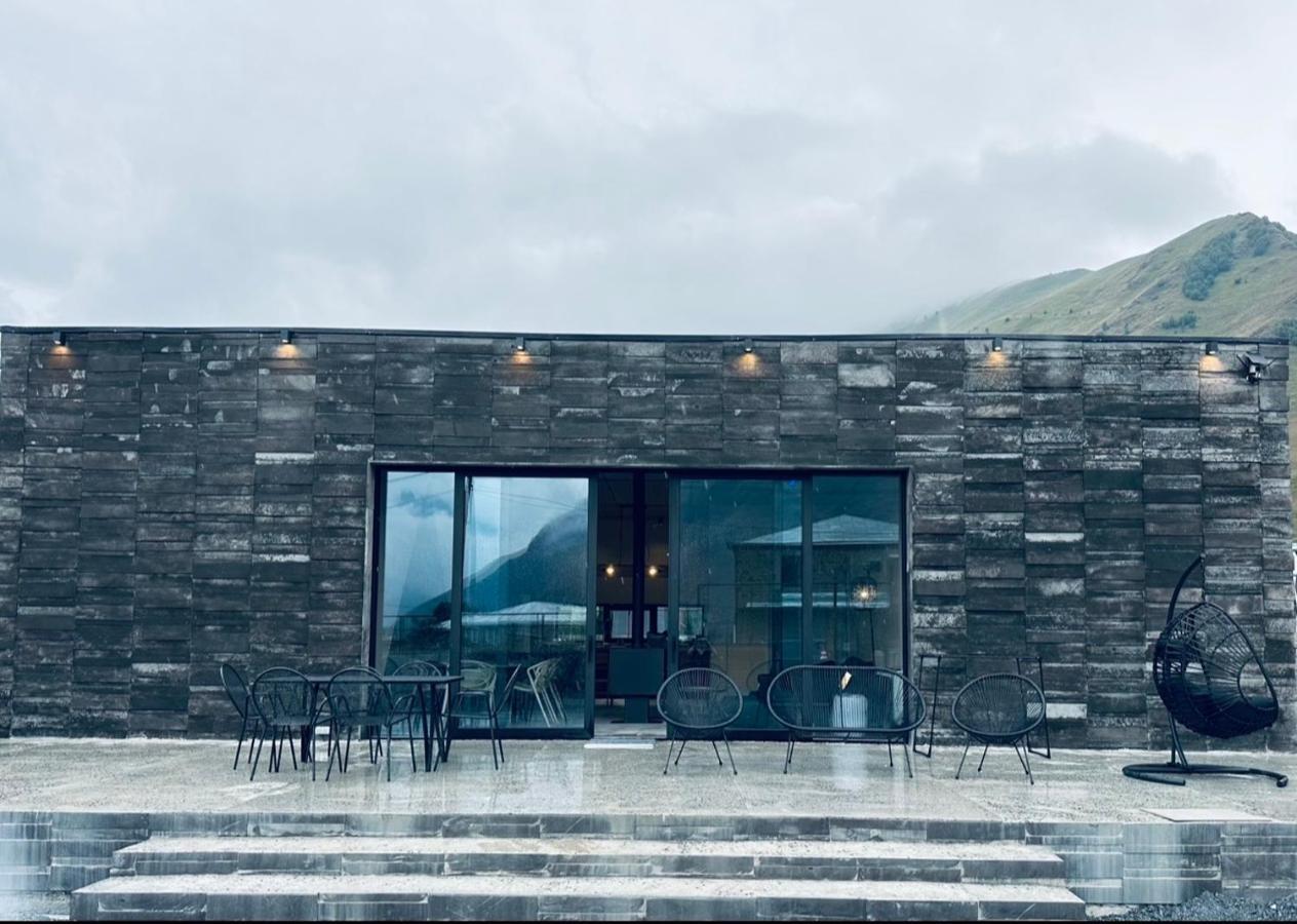 Alpine Escape Kazbegi Villa Bagian luar foto
